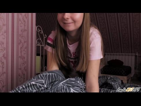 ❤️ Blondie waxay si qoto dheer u nuugtaa BFF's waxayna ku dhufanaysaa afkeeda ❤️ lulataaye%so.xxxhdporn.ru